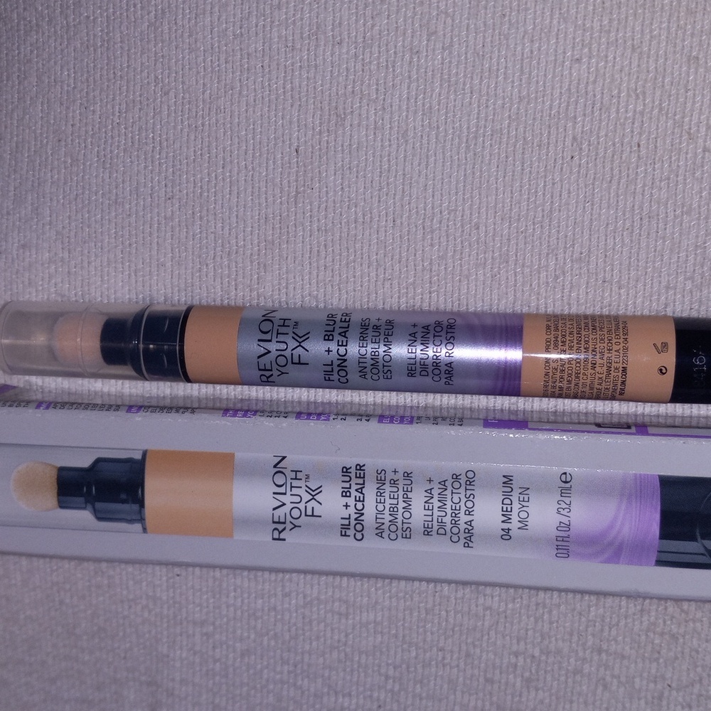 New in box Revlon Youth FX Medium